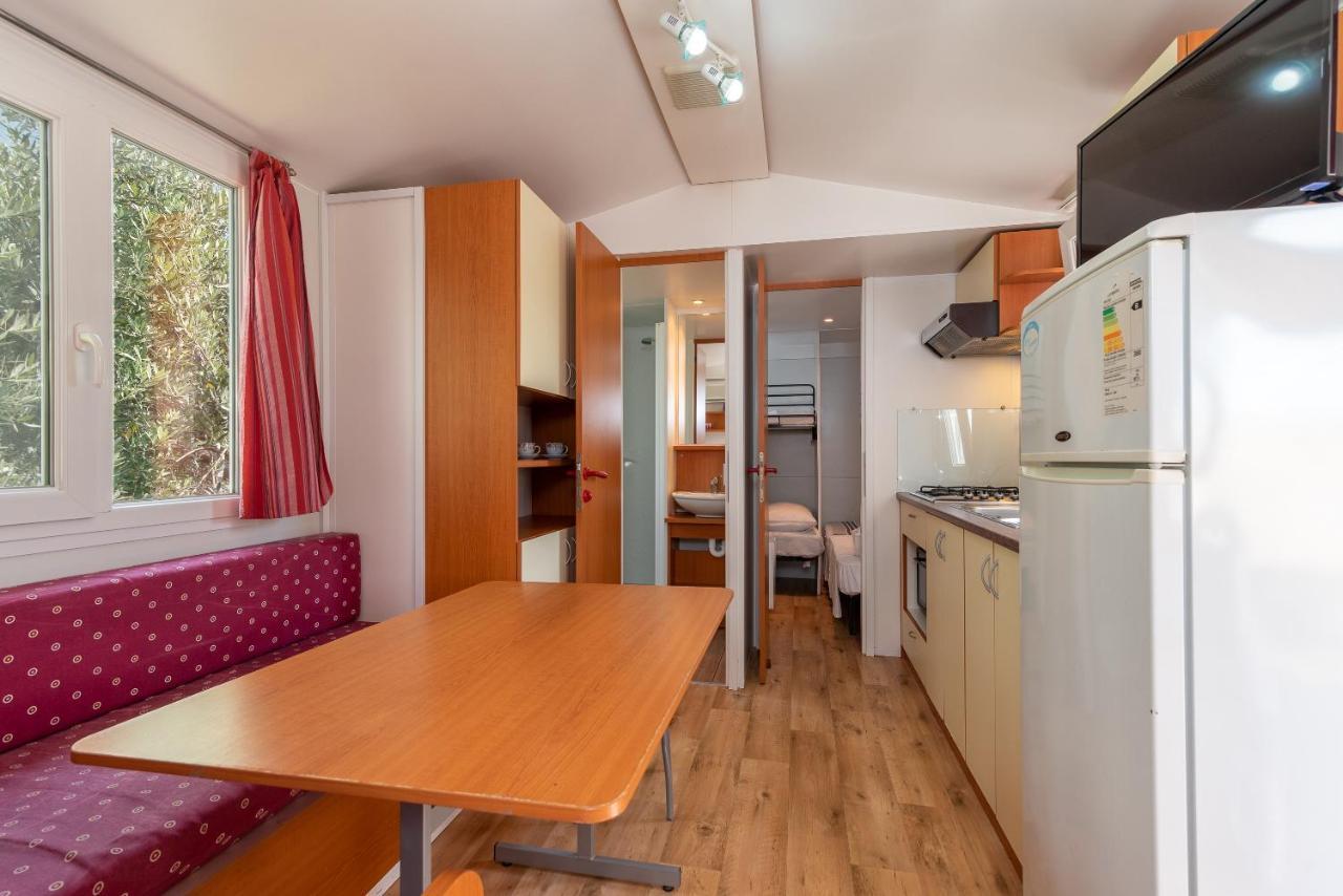 'Olive Grove' Camping House-Near The Beach Divulje Exterior foto