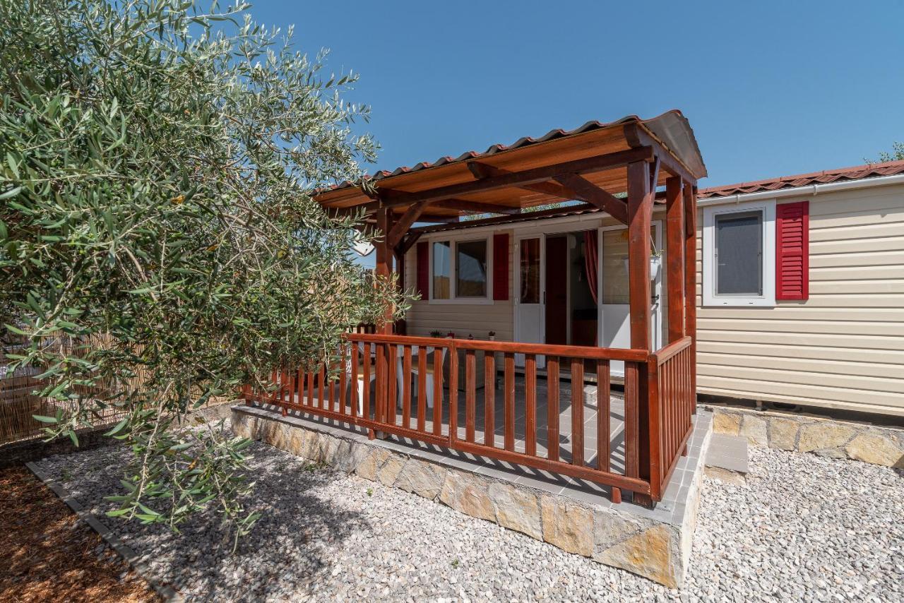 'Olive Grove' Camping House-Near The Beach Divulje Exterior foto