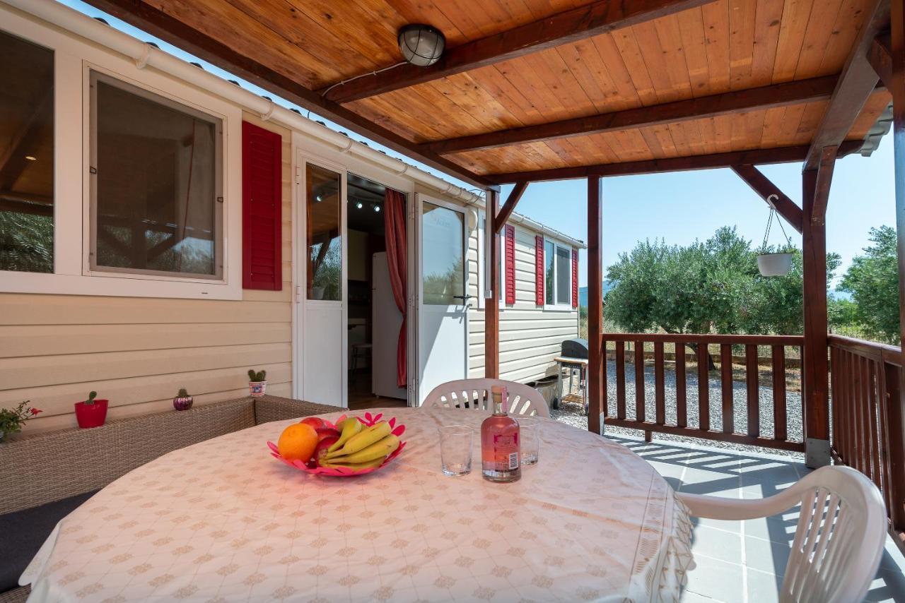 'Olive Grove' Camping House-Near The Beach Divulje Exterior foto