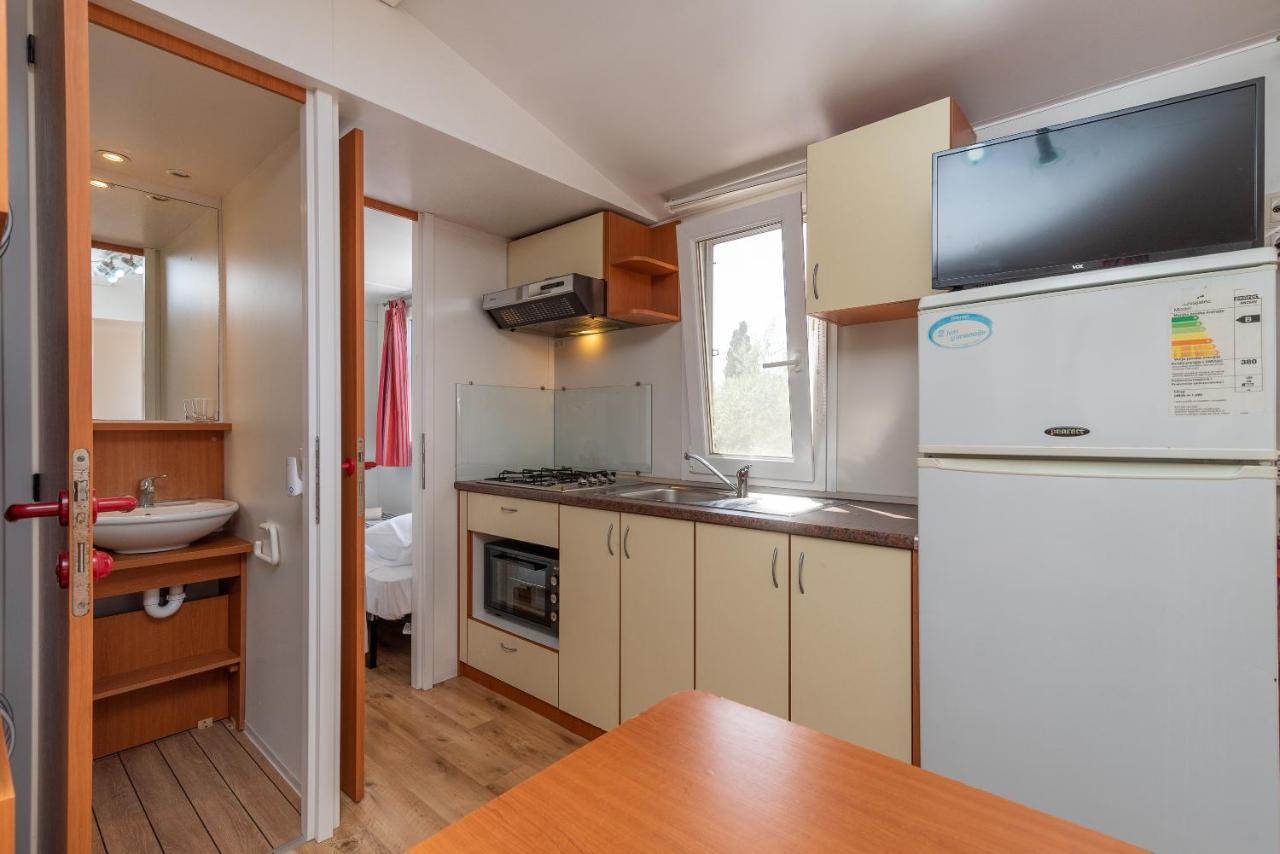 'Olive Grove' Camping House-Near The Beach Divulje Exterior foto